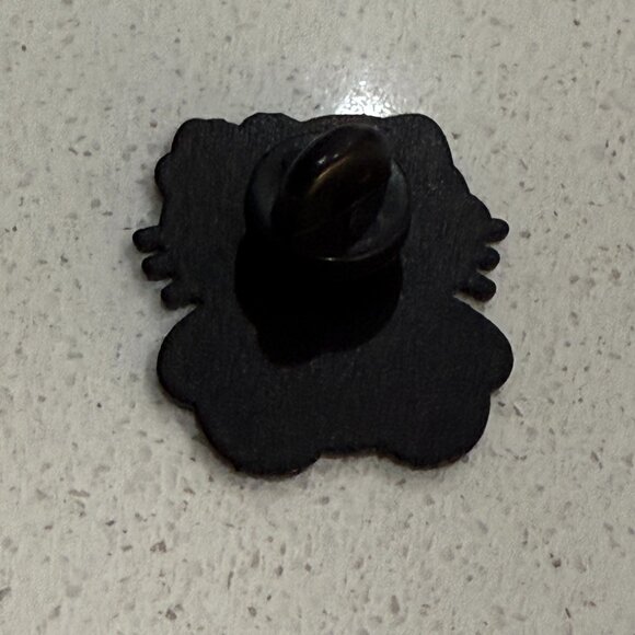 HELLO KITTY Skeleton Badge Pin - Picture 3 of 5